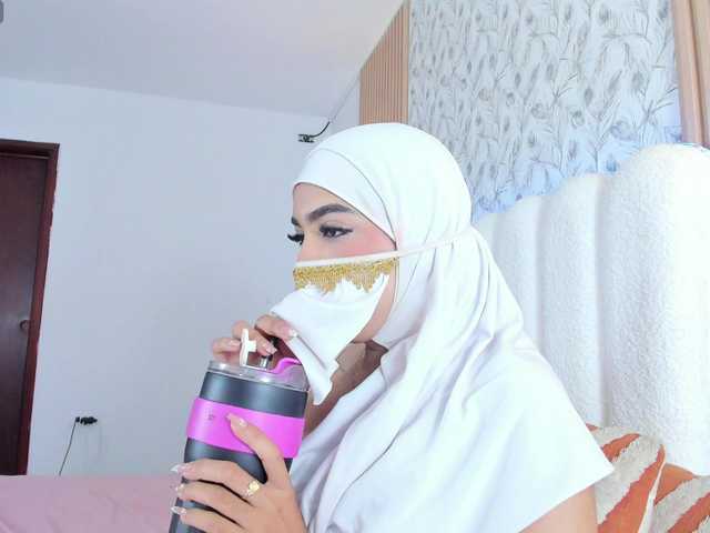 allyson-nahid live cam on BongaCams