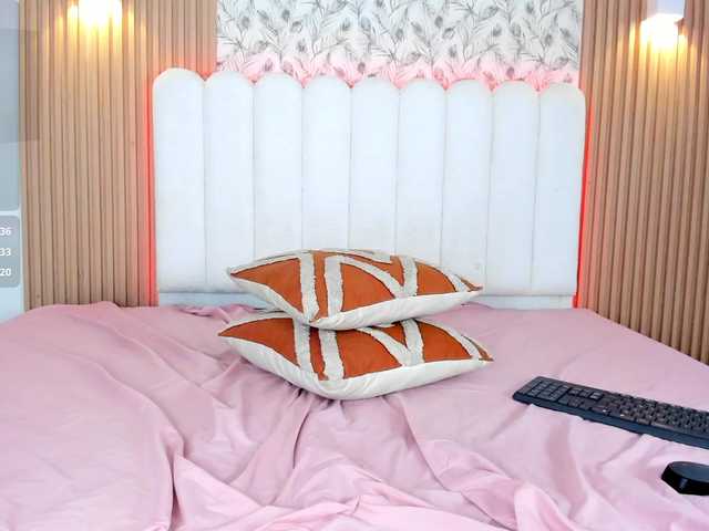 allyson-nahid live cam on BongaCams