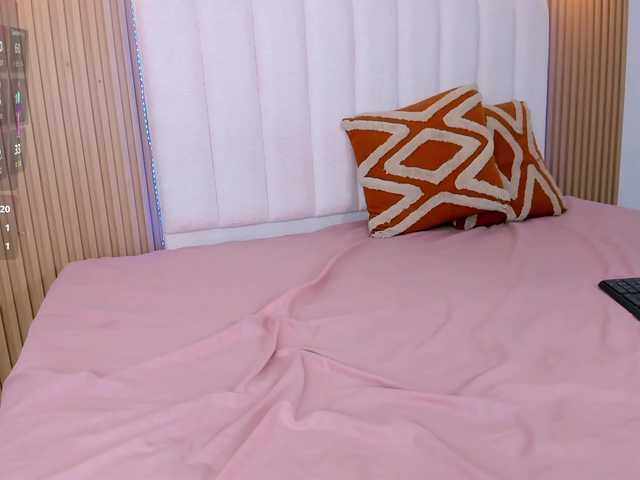 allyson-nahid live cam on BongaCams