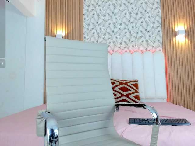 allyson-nahid live cam on BongaCams