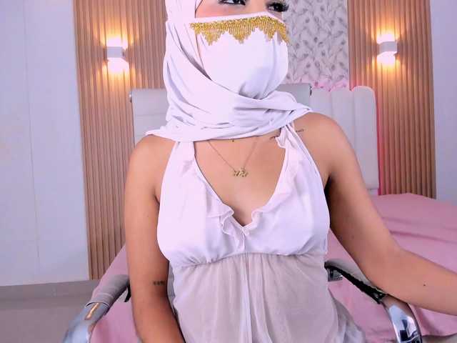 allyson-nahid live cam on BongaCams