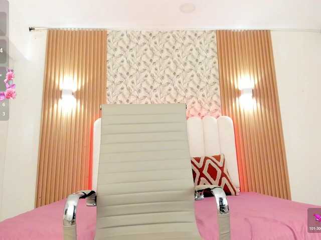 allyson-nahid live cam on BongaCams