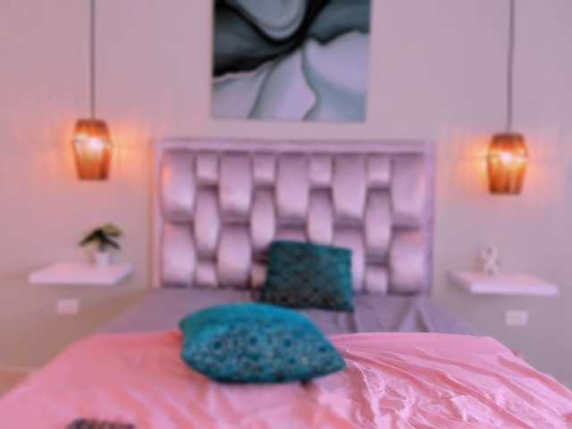 allyson-nahid live cam on BongaCams