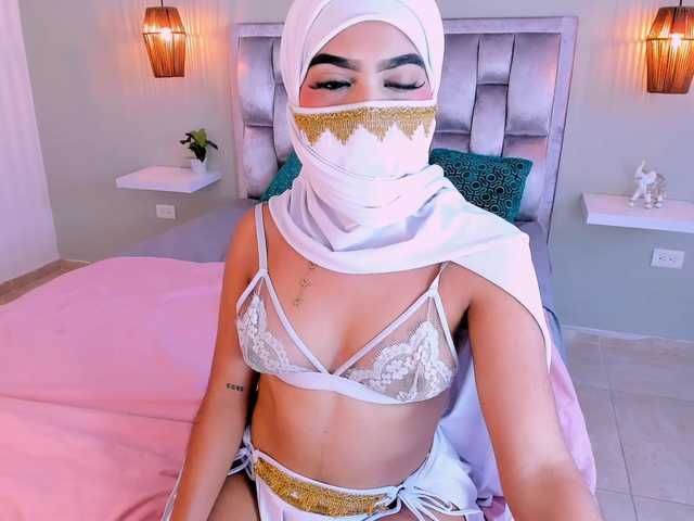 allyson-nahid live cam on BongaCams