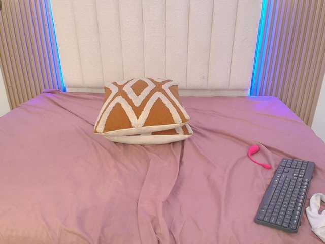 allyson-nahid's BongaCams show and profile