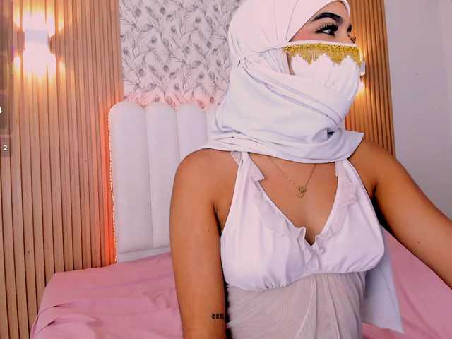 allyson-nahid live cam on BongaCams