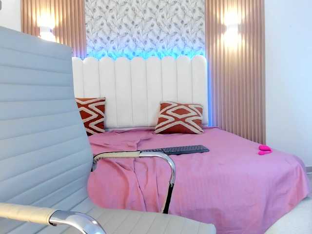 allyson-nahid live cam on BongaCams