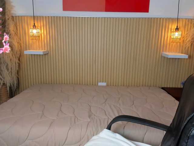 allyson-nahid live cam on BongaCams