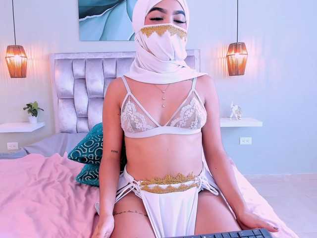 allyson-nahid live cam on BongaCams