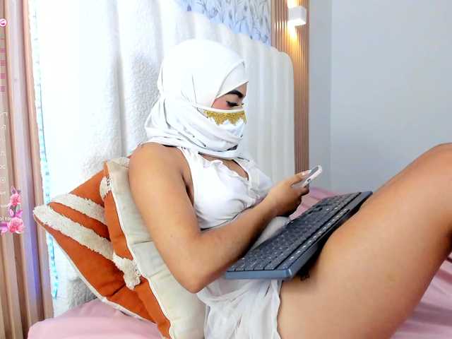 allyson-nahid live cam on BongaCams