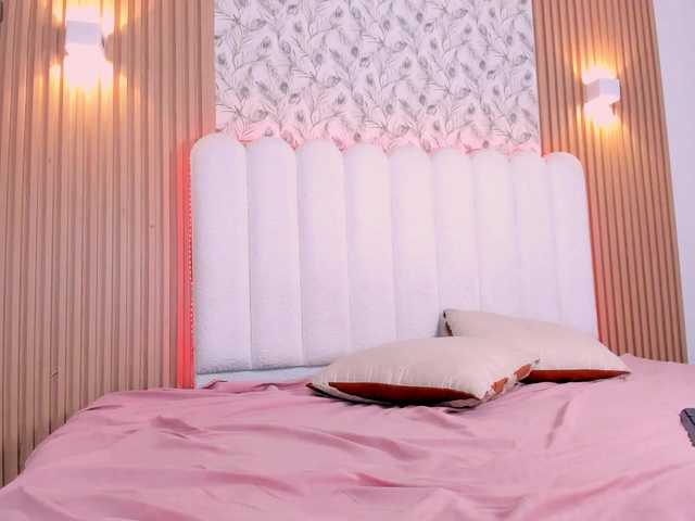 allyson-nahid live cam on BongaCams