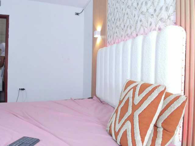 allyson-nahid live cam on BongaCams