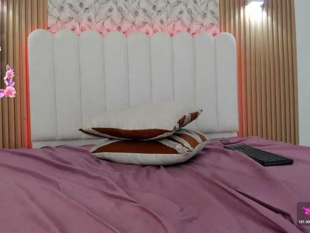 allyson-nahid live cam on BongaCams