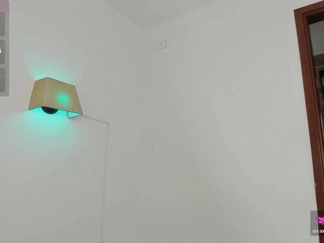 allyson-nahid live cam preview