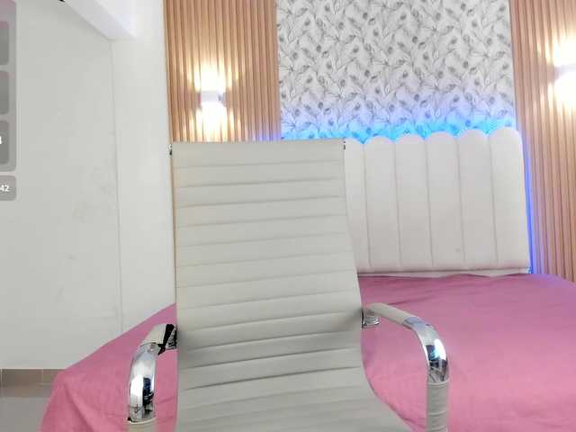 allyson-nahid live cam on BongaCams