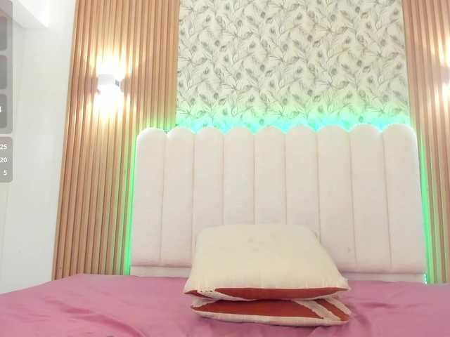 allyson-nahid live cam on BongaCams
