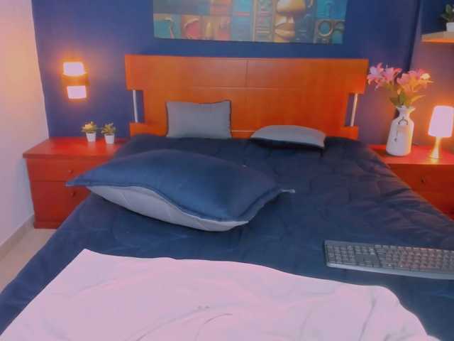 allyson-nahid live cam on BongaCams