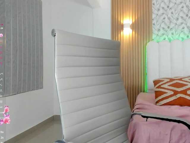 allyson-nahid live cam on BongaCams