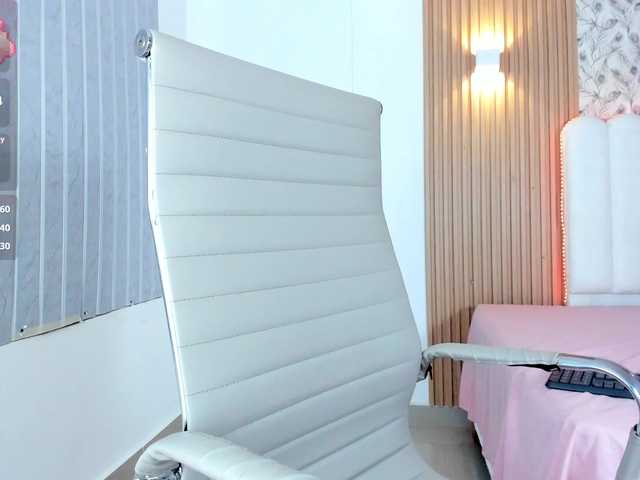 allyson-nahid live cam on BongaCams