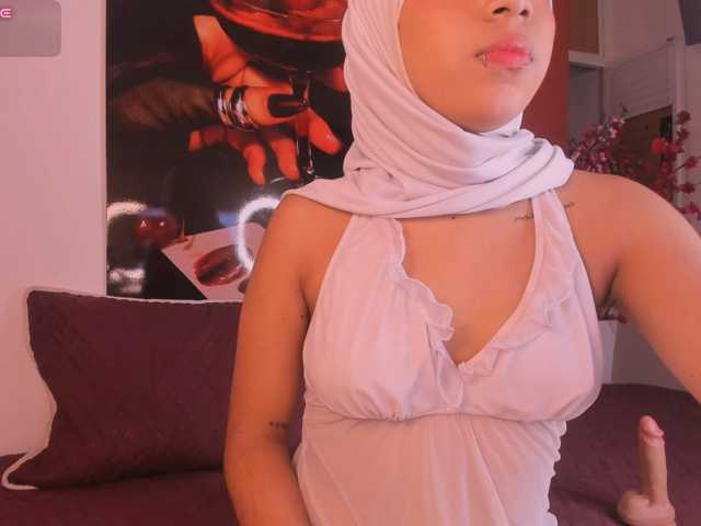 allyson-nahid live cam on BongaCams
