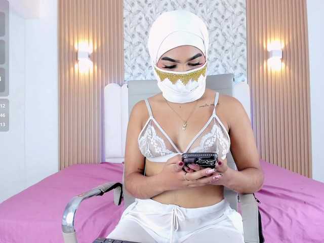 allyson-nahid live cam on BongaCams