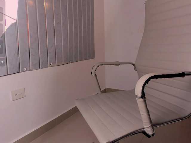 allyson-nahid live cam on BongaCams