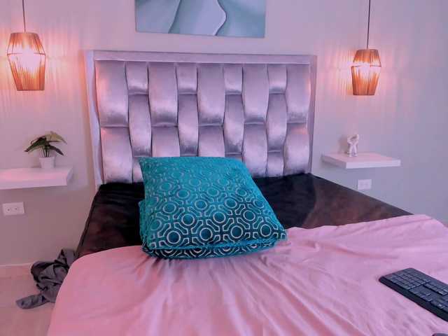 allyson-nahid live cam on BongaCams