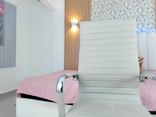 allyson-nahid live webcam show