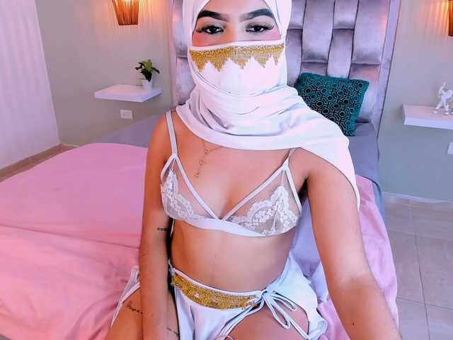 allyson-nahid live cam on BongaCams