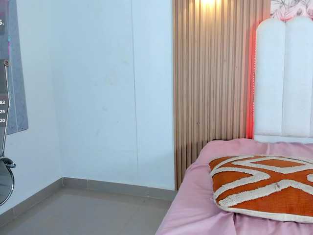 allyson-nahid live cam on BongaCams