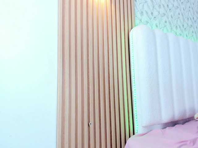 allyson-nahid live cam on BongaCams