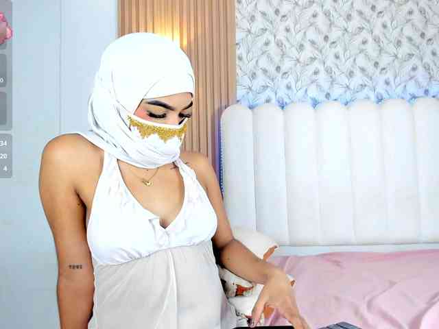 allyson-nahid's live room