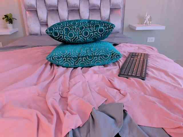 allyson-nahid Live Webcam on BongaCams