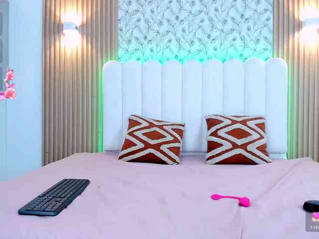 allyson-nahid webcam
