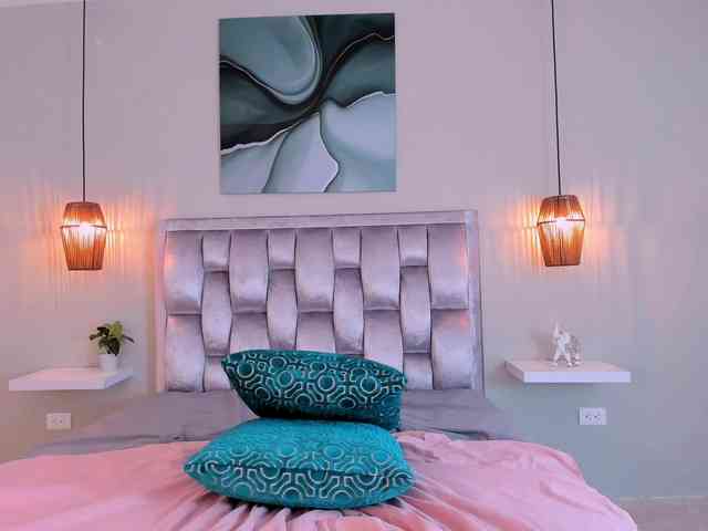 allyson-nahid webcam