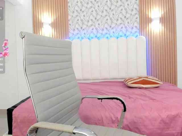 allyson-nahid webcam