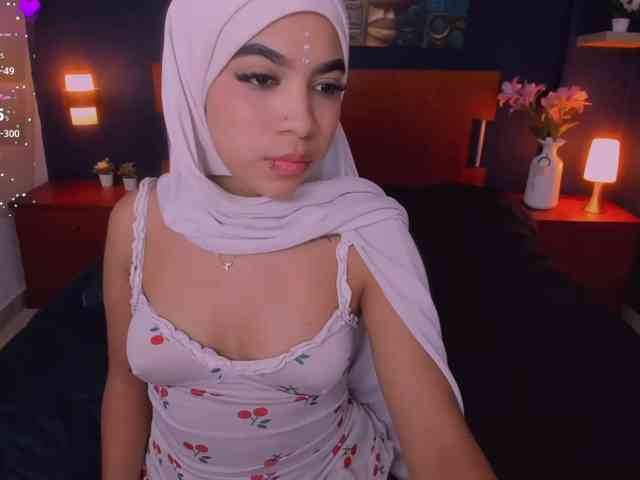 allyson-nahid allyson-nahid