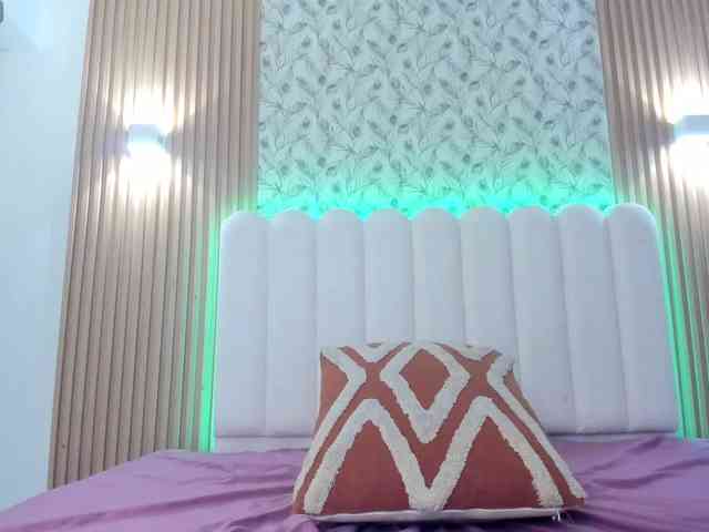 allyson-nahid webcam