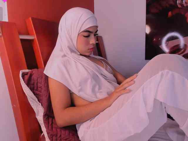 allyson-nahid allyson-nahid