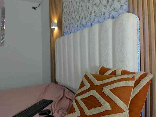 allyson-nahid webcam