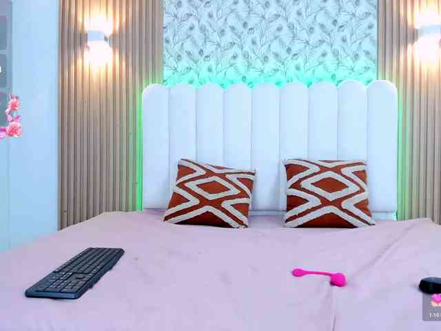 allyson-nahid webcam