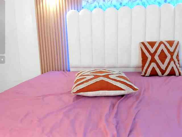 allyson-nahid webcam