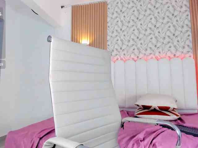 allyson-nahid webcam