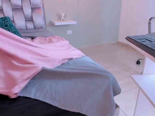 allyson-nahid webcam