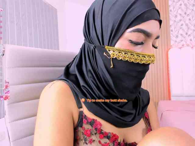 allyson-nahid allyson-nahid