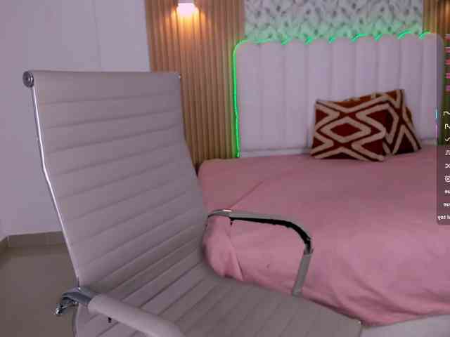 allyson-nahid Live Webcam on BongaCams