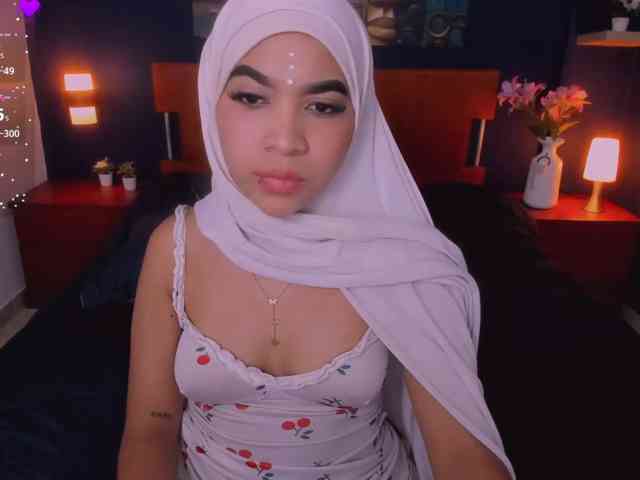 allyson-nahid allyson-nahid