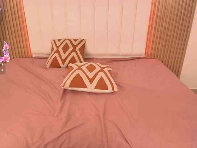 allyson-nahid webcam