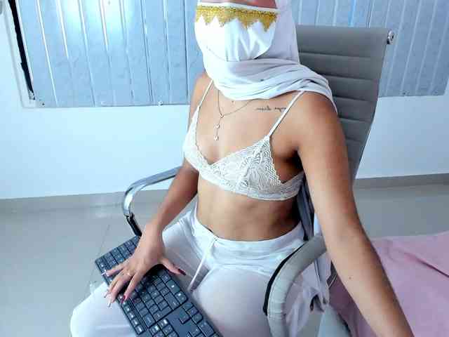 allyson-nahid webcam
