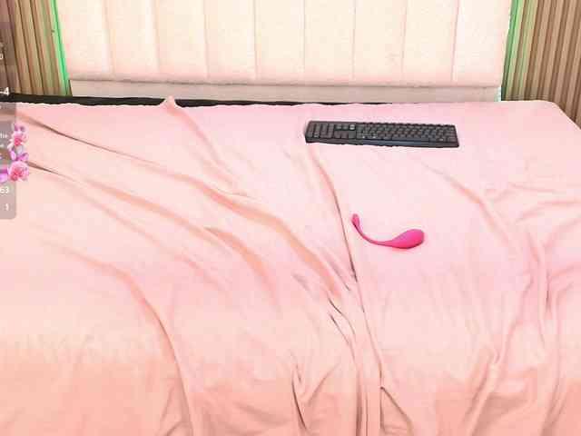 allyson-nahid webcam